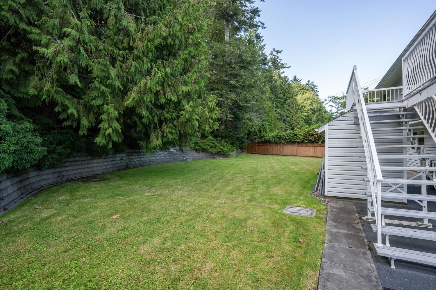 Listing Image 24