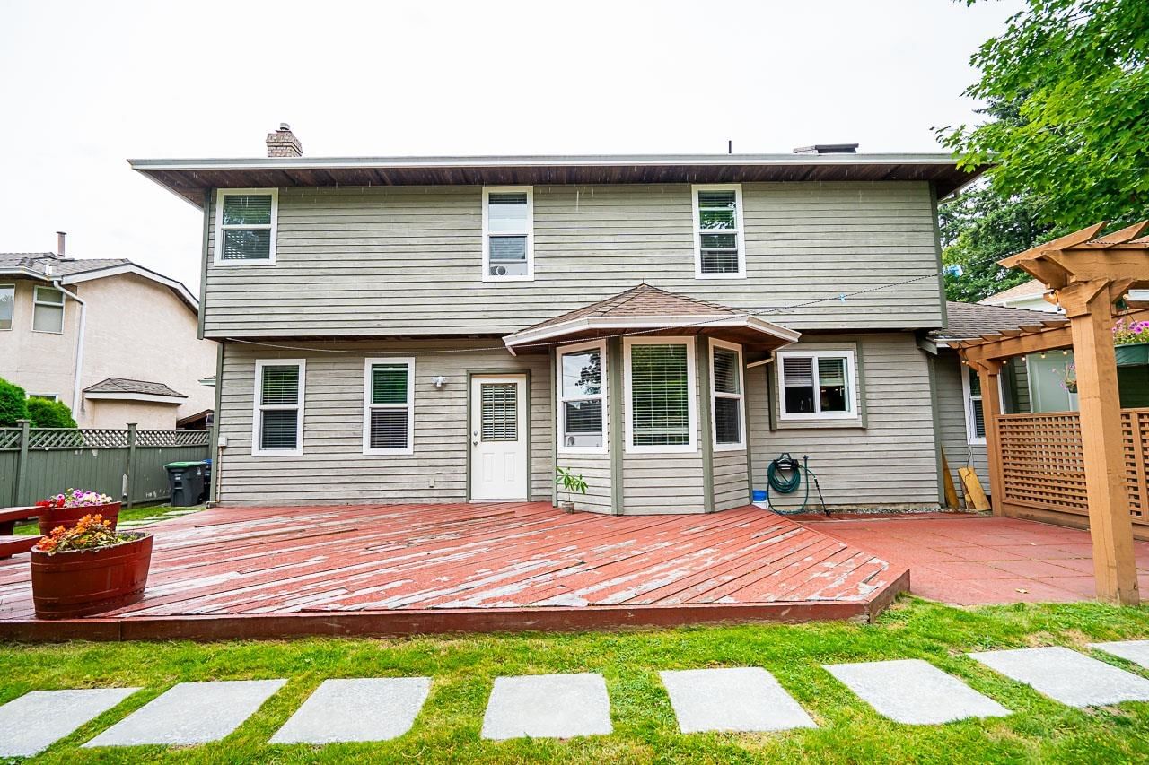 Listing Image 5