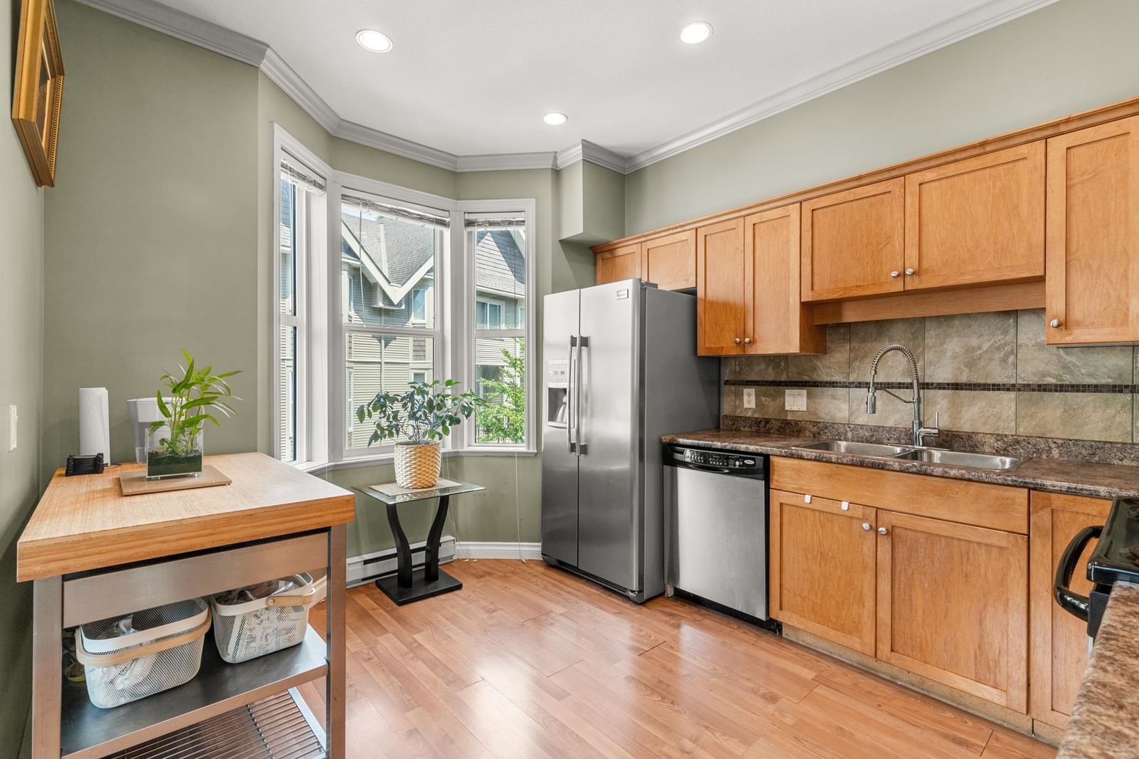 Listing Image 15