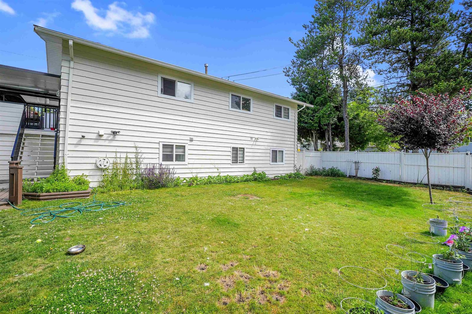 Listing Image 5