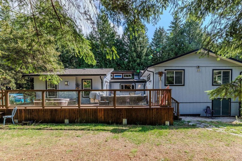 8099 Northwood Road, Halfmoon Bay, British Columbia (MLS R2919445)