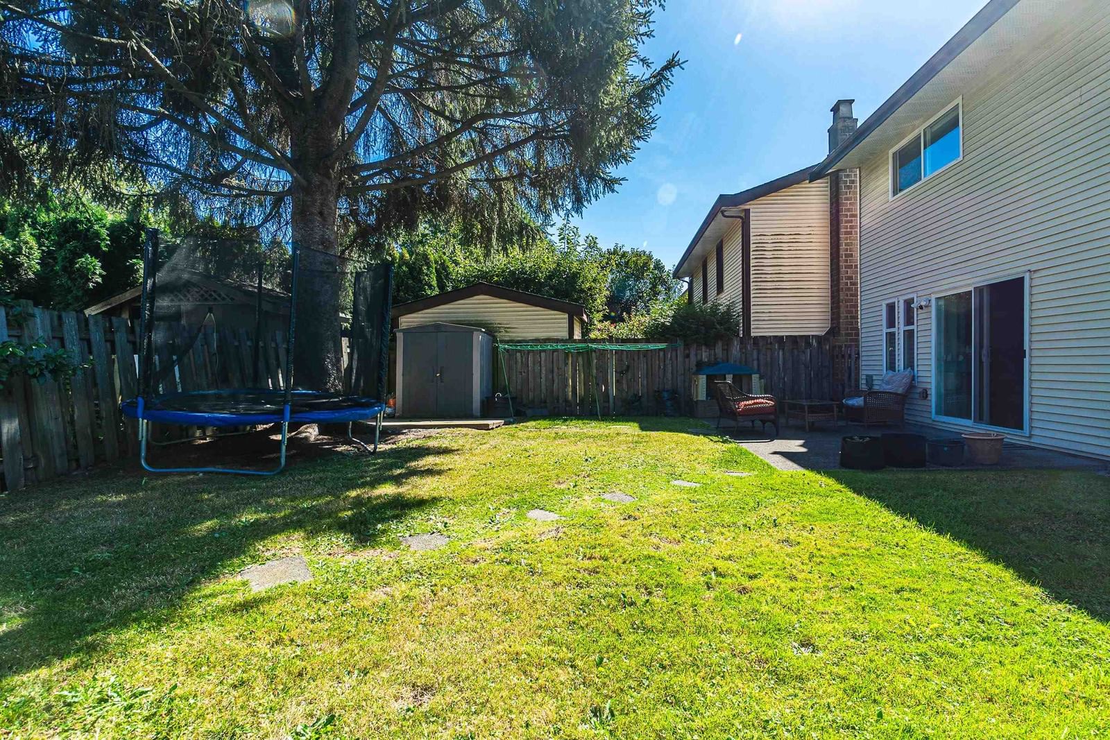 Listing Image 10