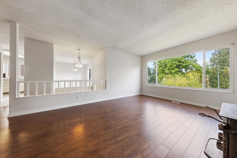 3228 Salt Spring Avenue, Coquitlam, V3E 1E9 | Image 3