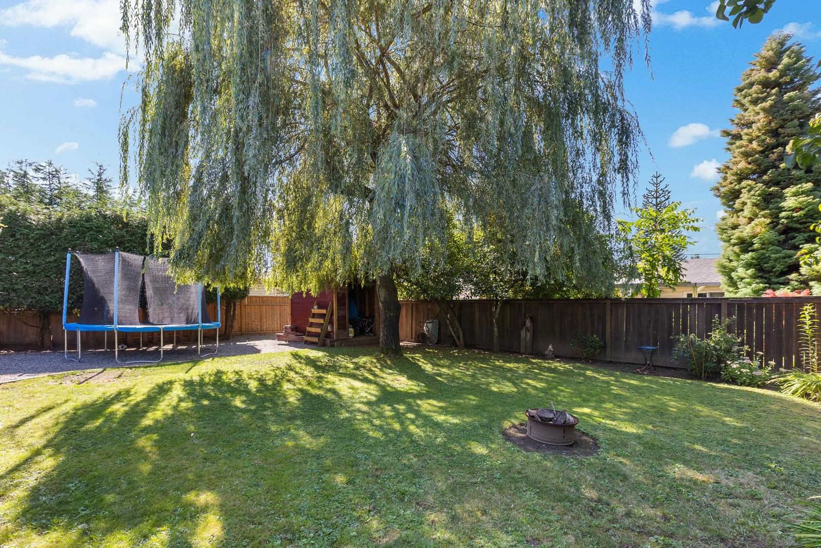Listing Image 6