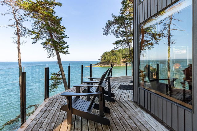 641 Edith  Point Road