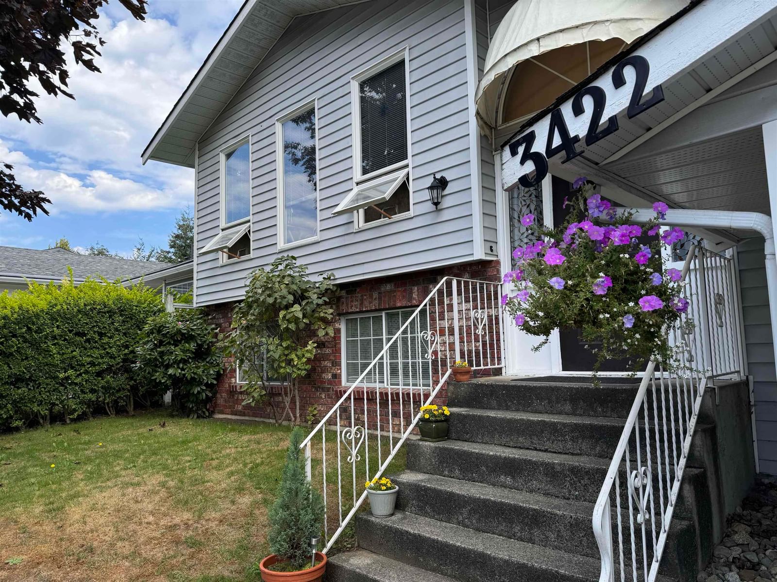 Listing Image 9