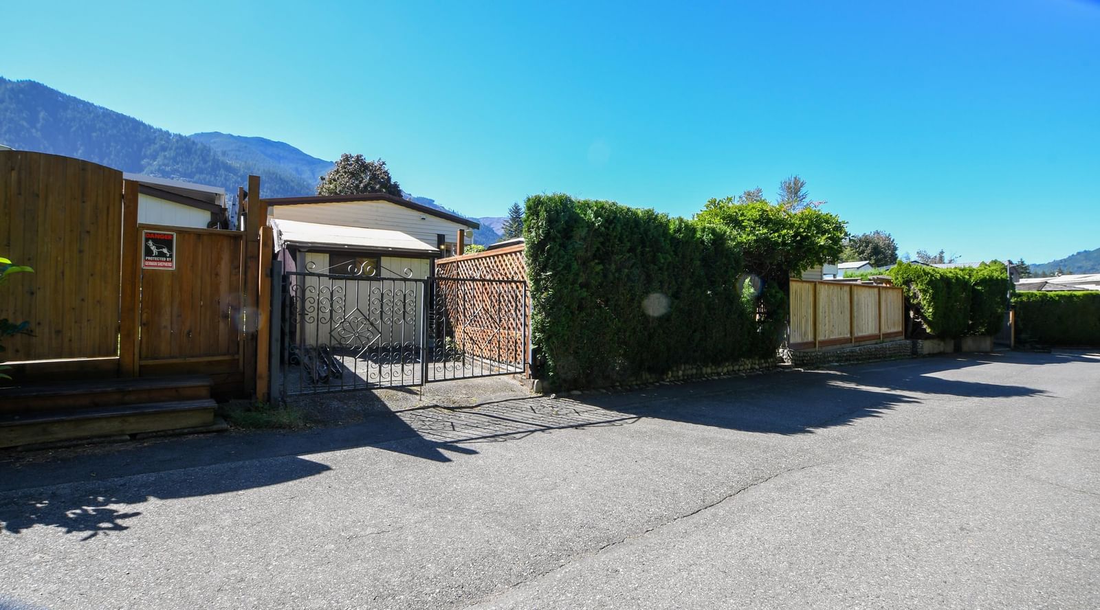 Listing Image 17