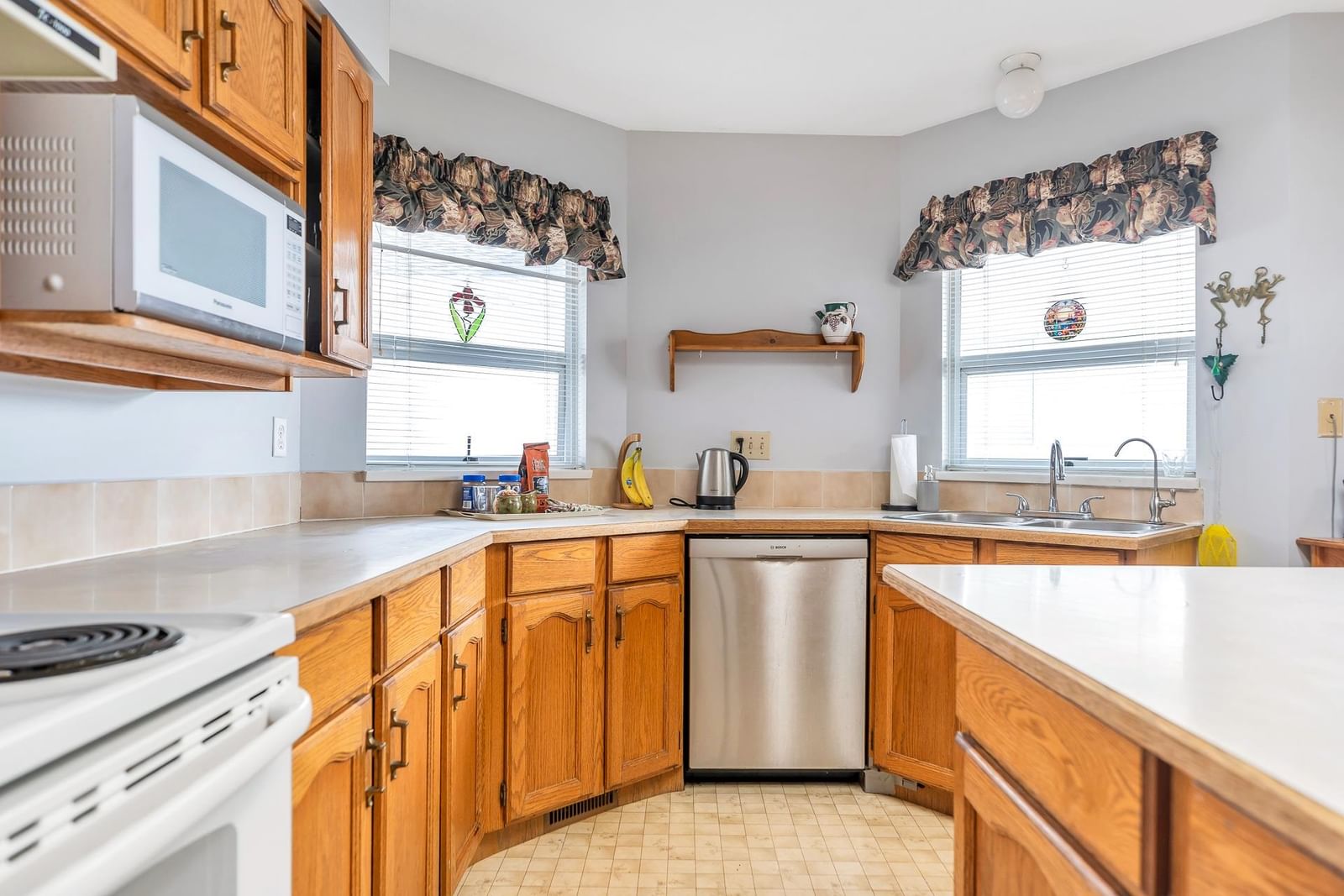 Listing Image 19