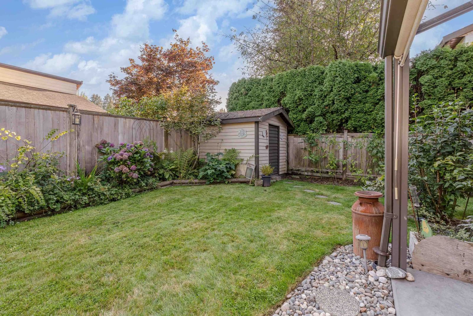Listing Image 22