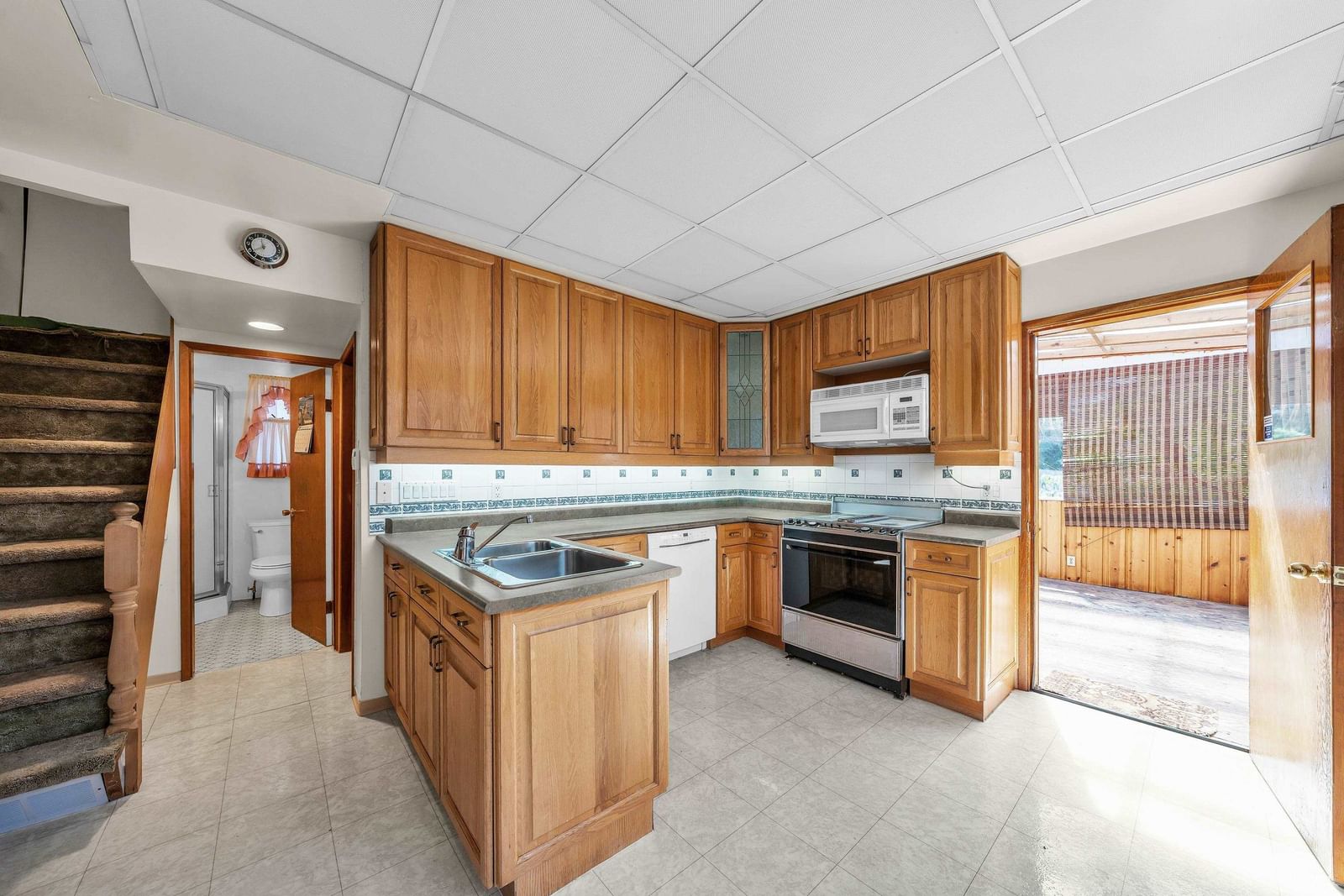 Listing Image 9
