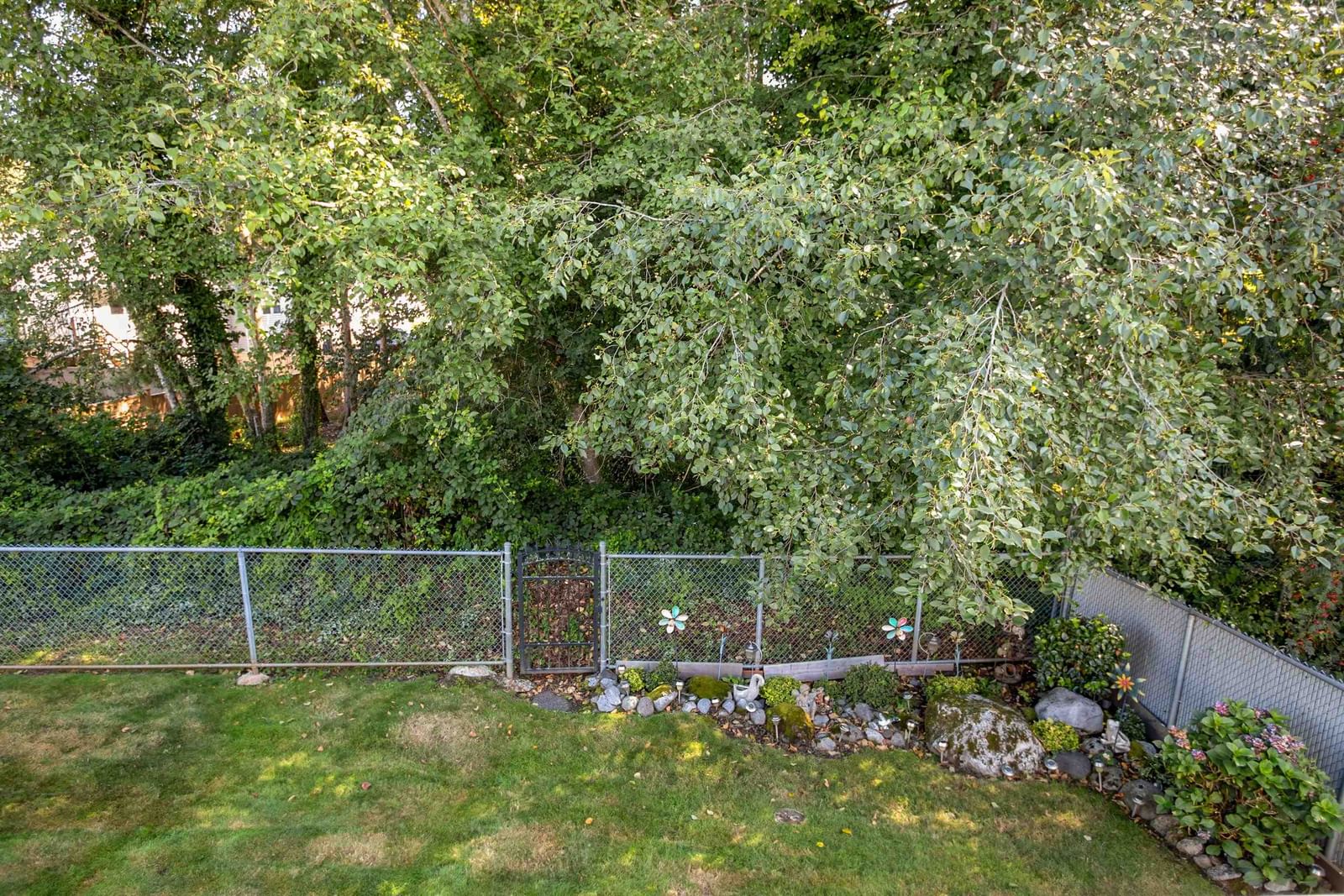 Listing Image 27