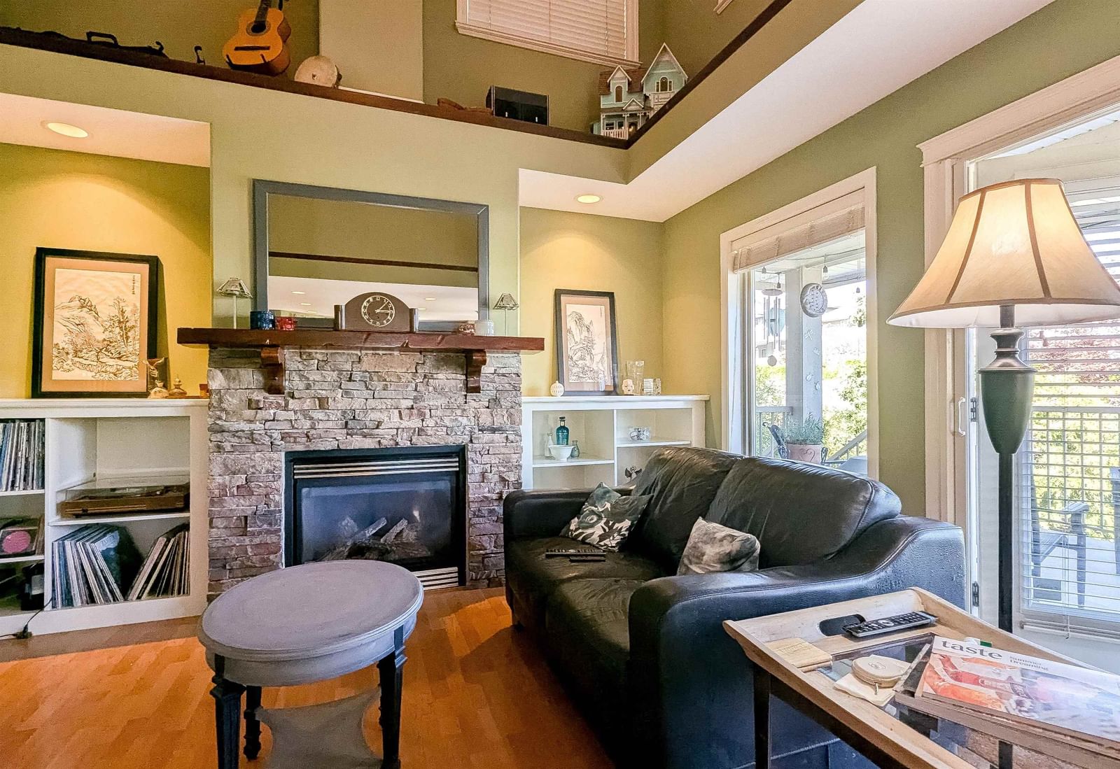 Listing Image 11