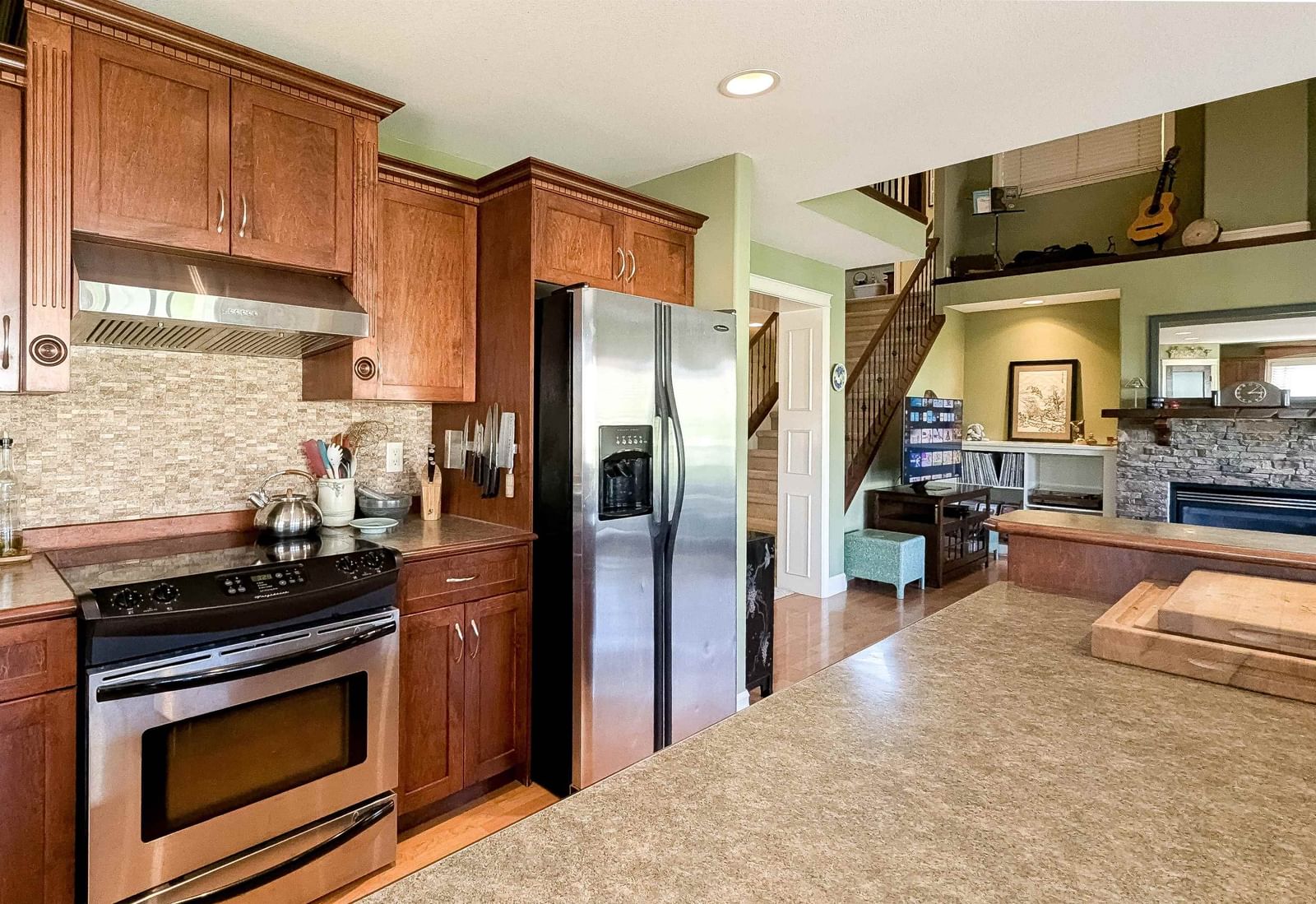 Listing Image 12