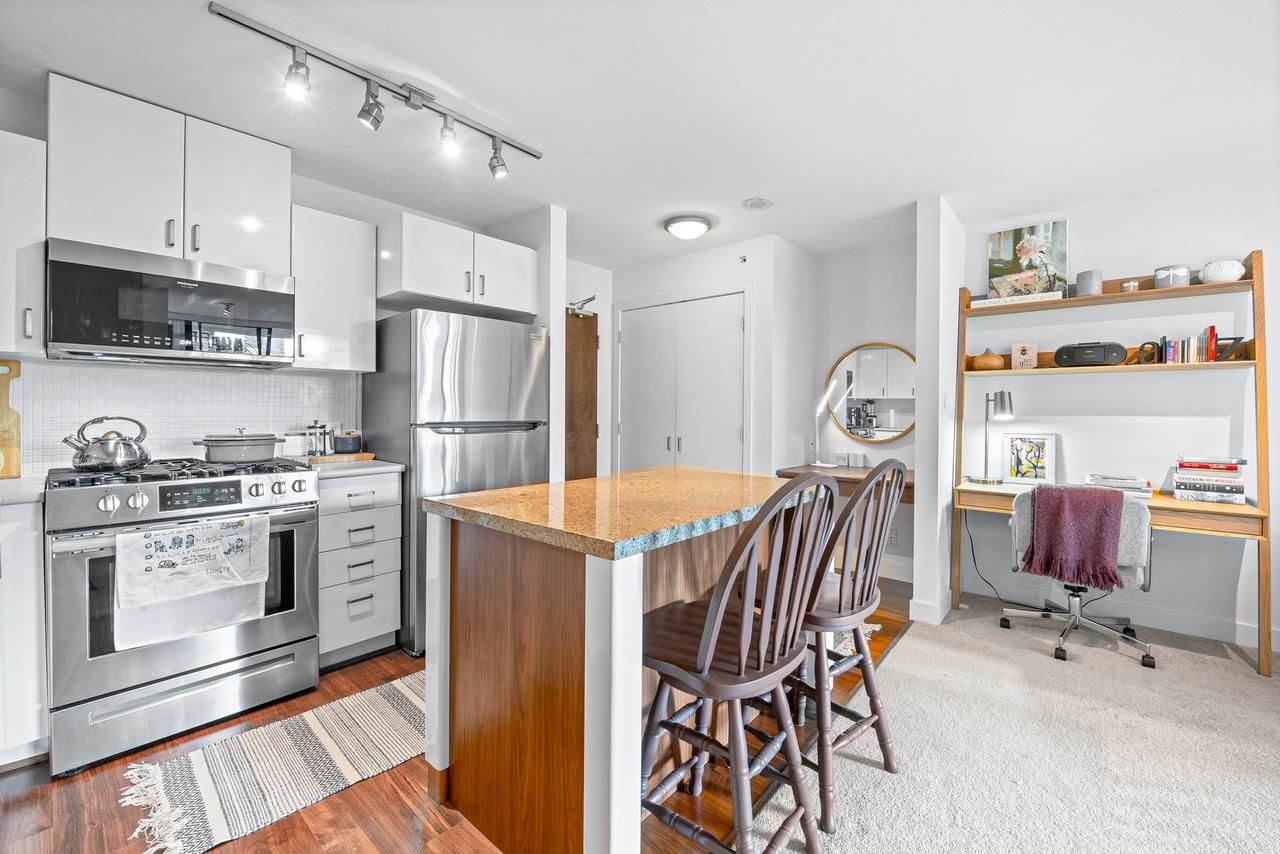 Listing Image 11