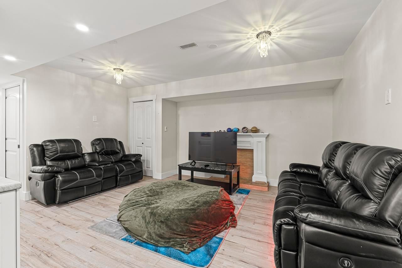 Listing Image 33