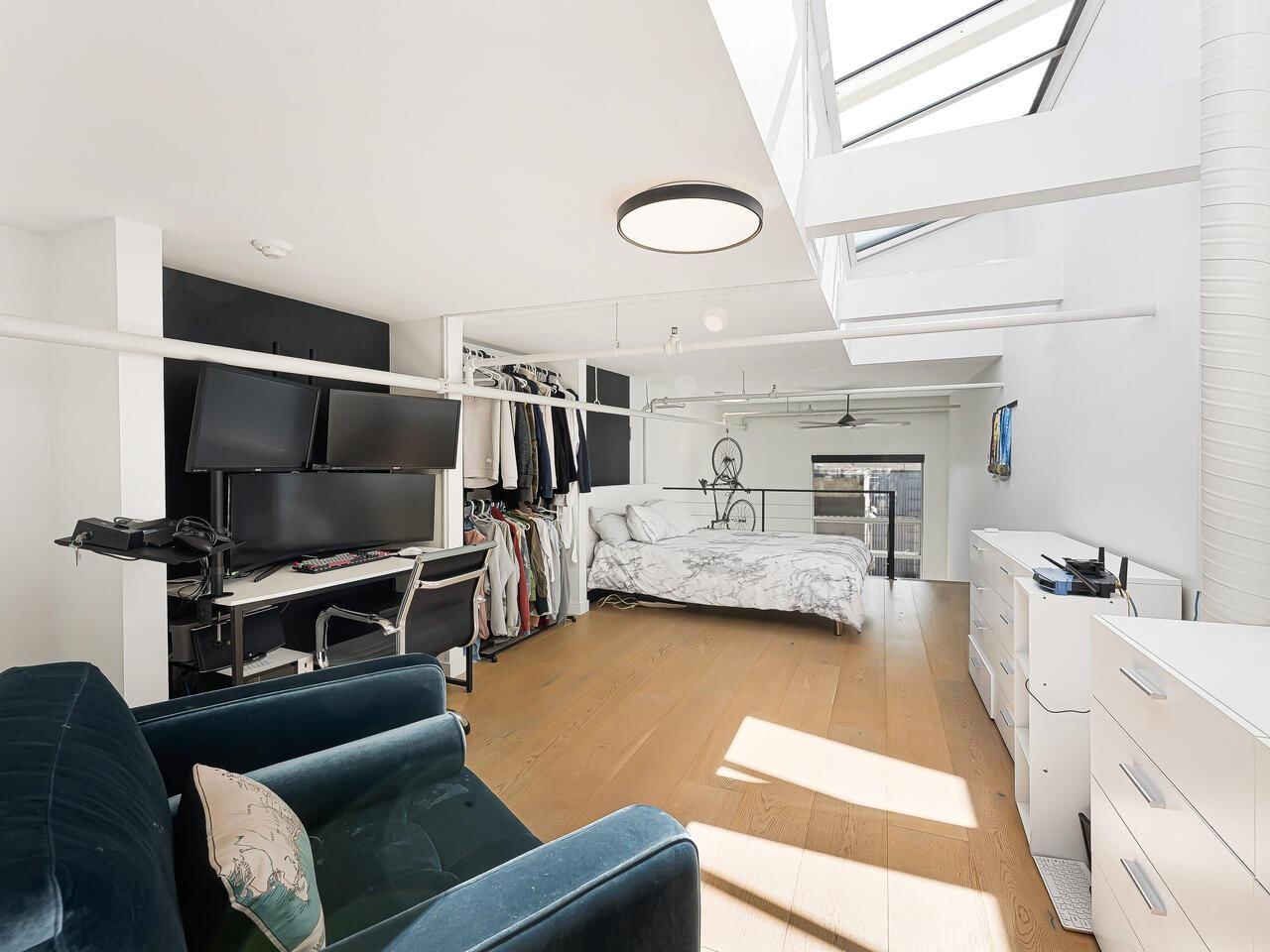 Listing Image 21