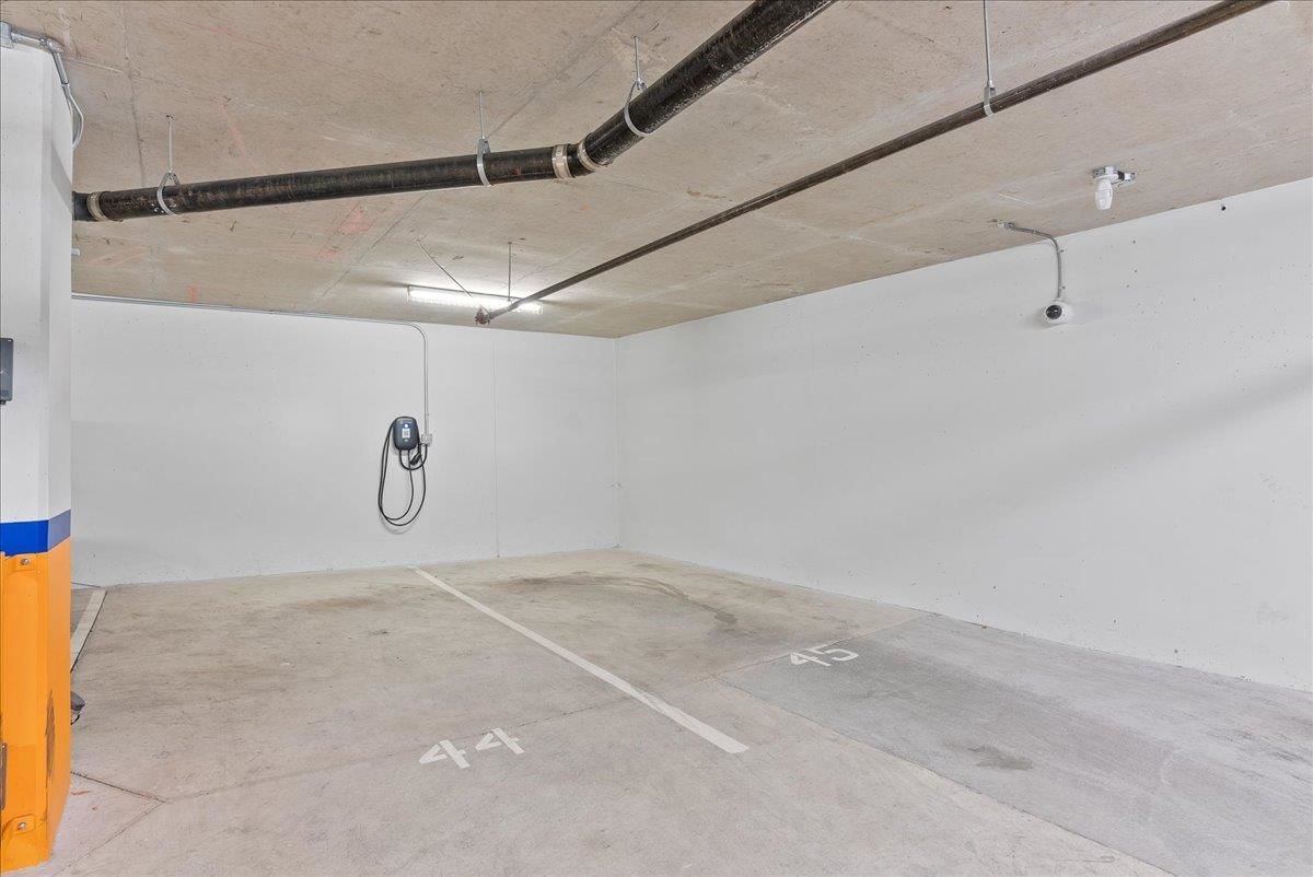 Listing Image 26