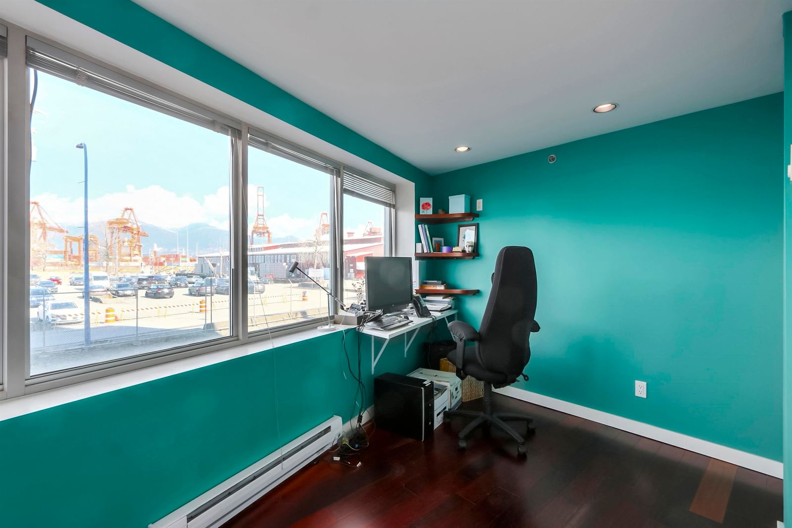 Listing Image 19