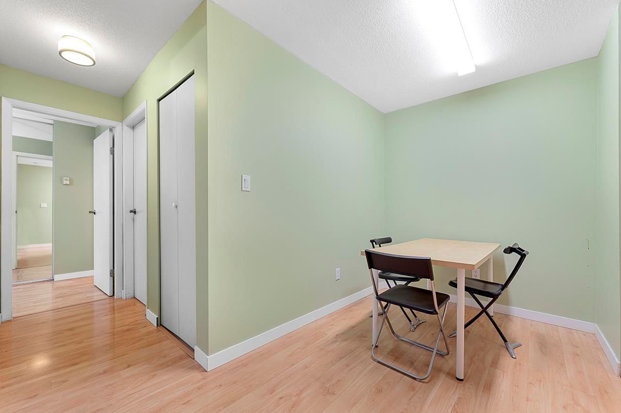 Listing Image 8