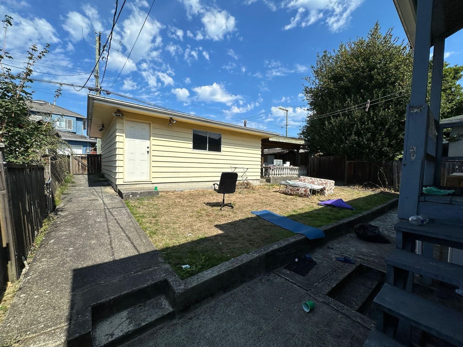 Listing Image 8