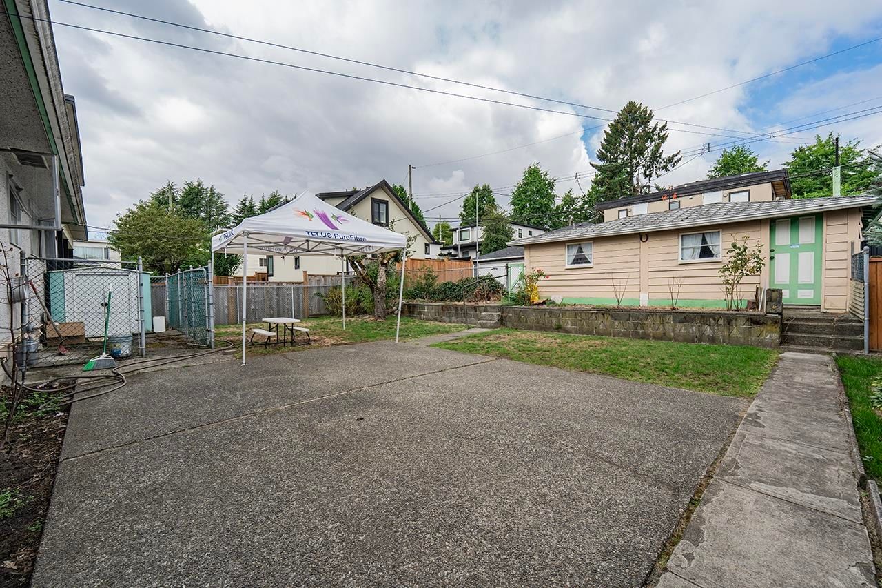 Listing Image 10