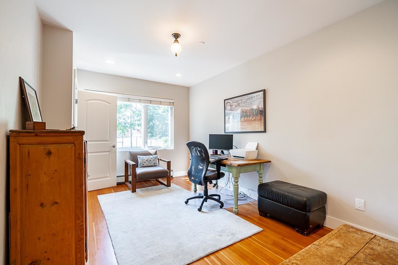 Listing Image 14