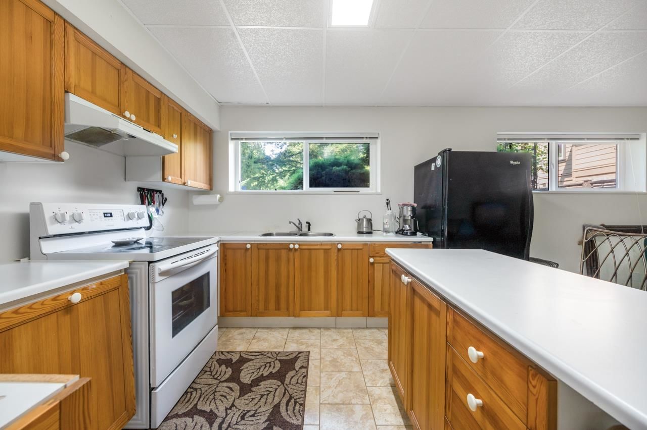 Listing Image 16