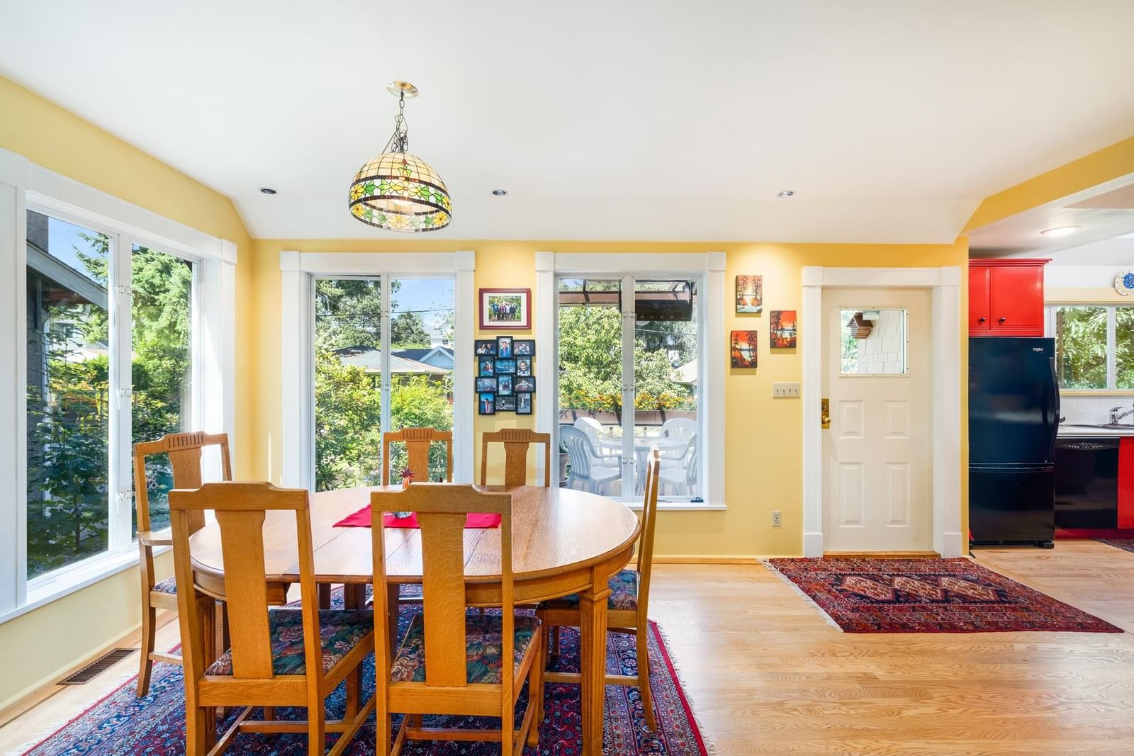 Listing Image 11