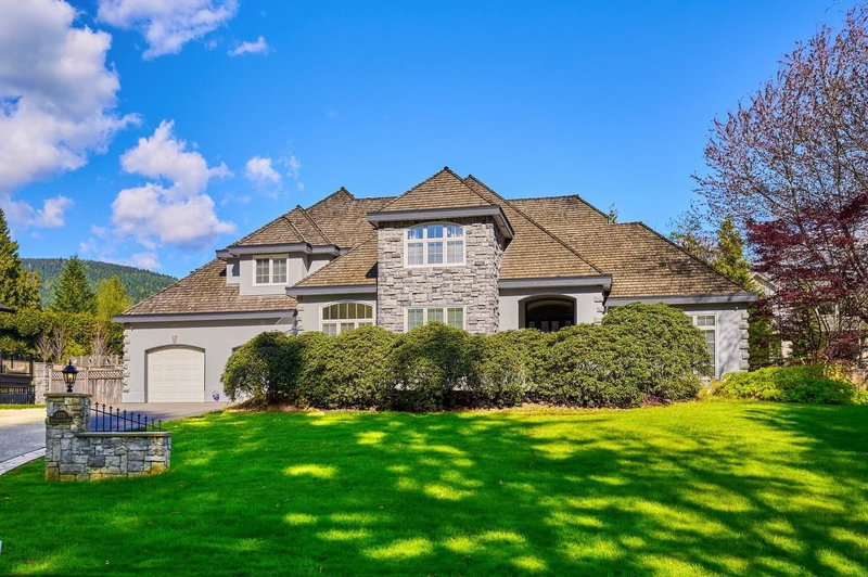 1373 Glenbrook Street, Coquitlam, V3E 3G8 | Image 2