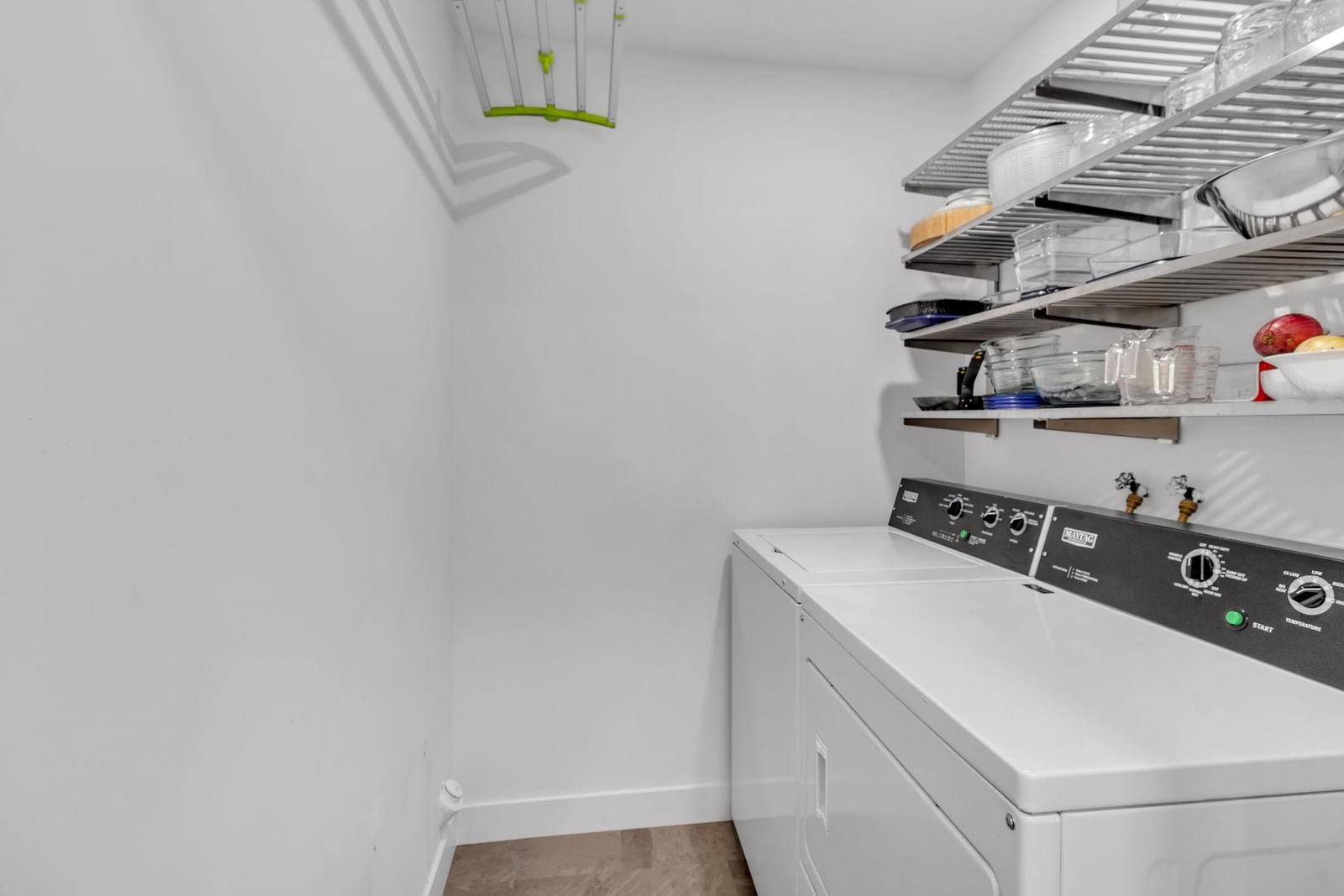 Listing Image 17