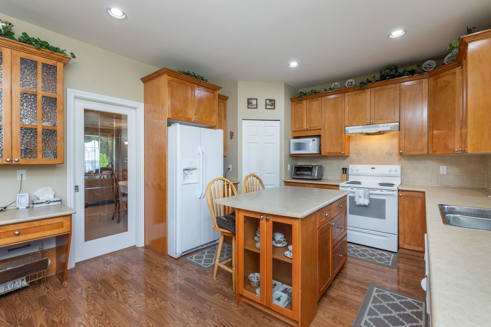 Listing Image 12