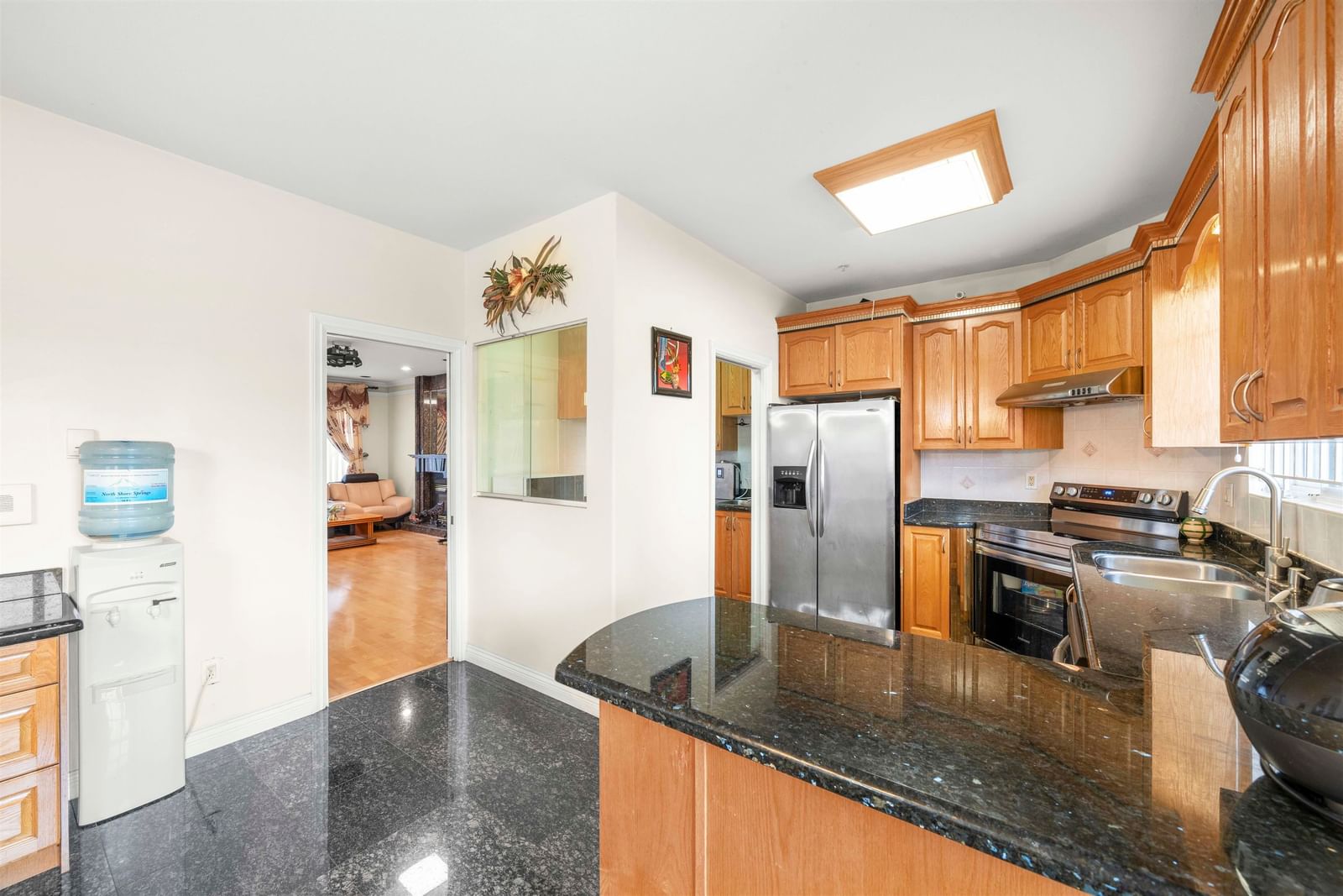 Listing Image 13
