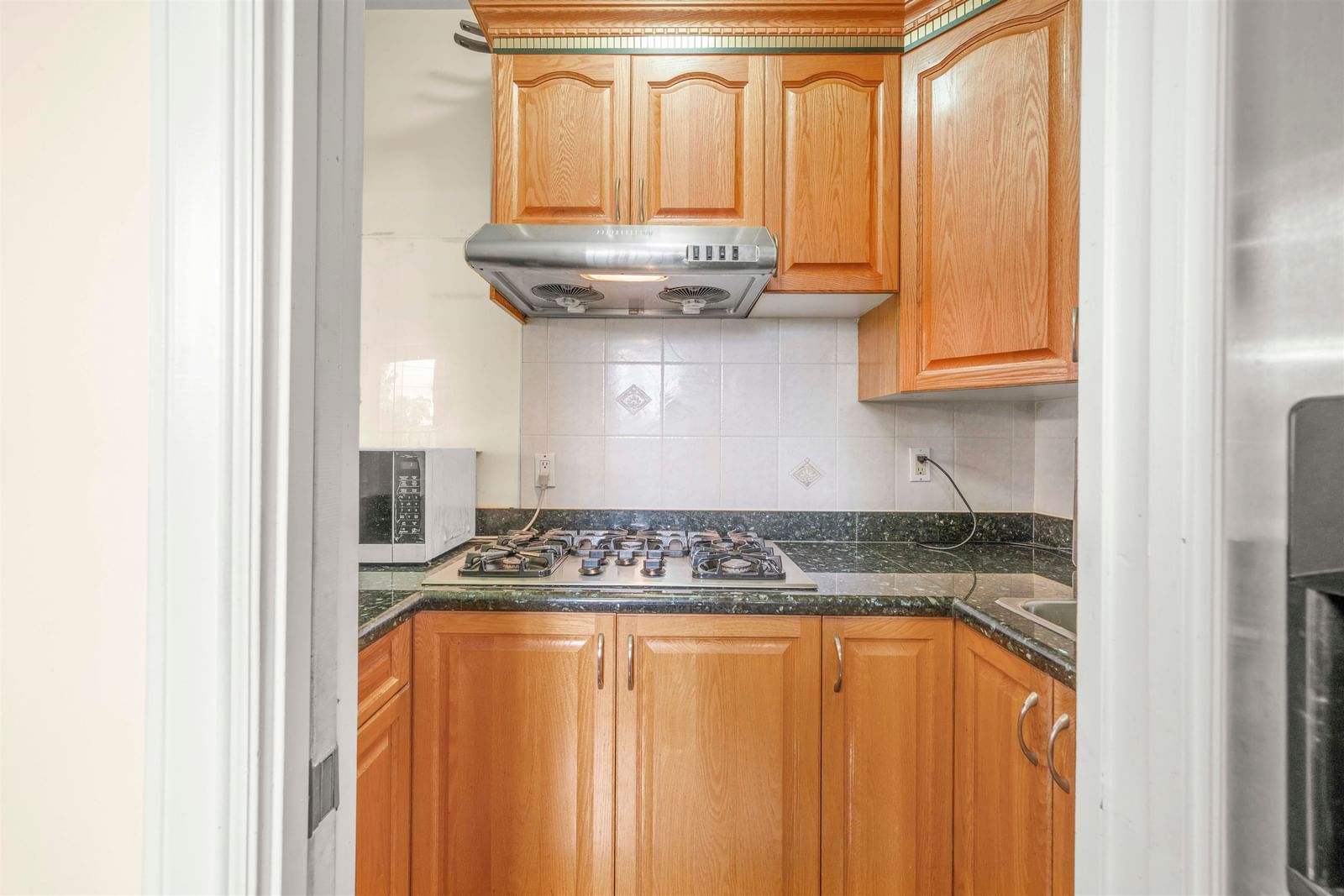 Listing Image 14