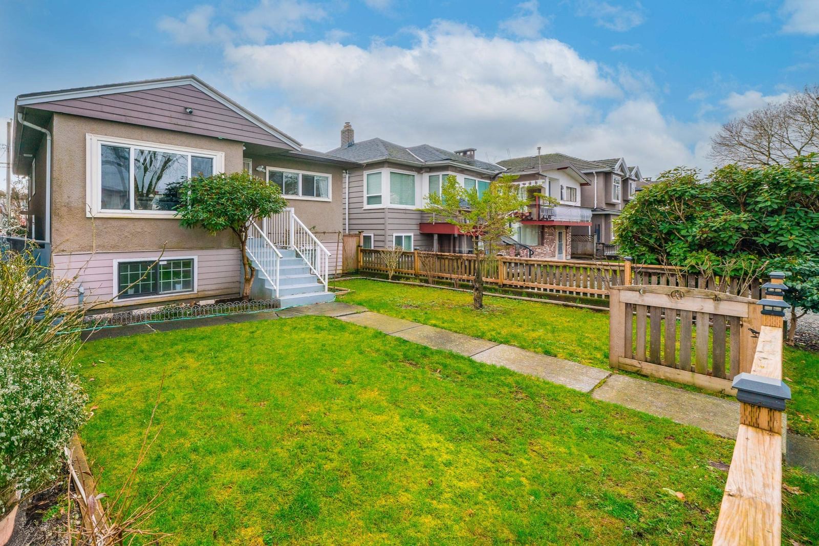 Listing Image 19