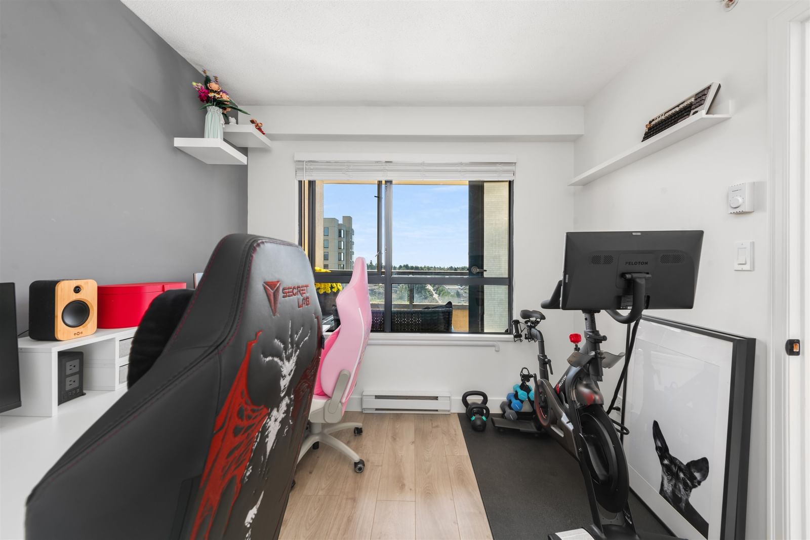Listing Image 17