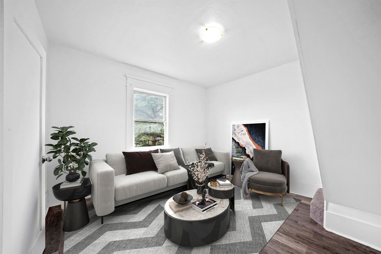 Listing Image 23