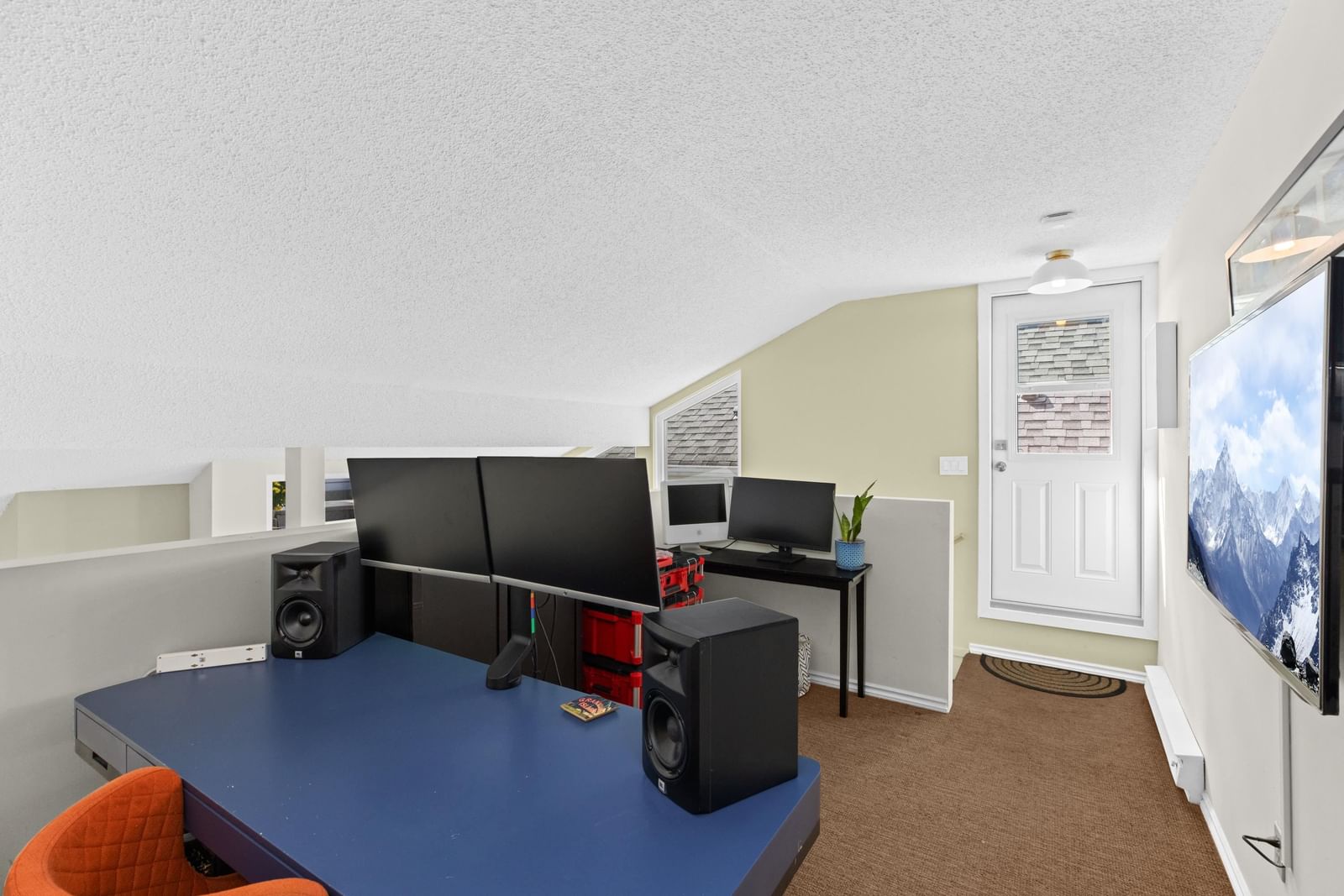 Listing Image 22