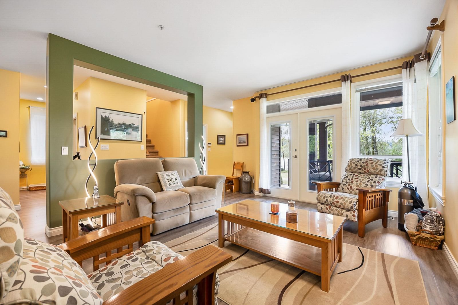 Listing Image 10