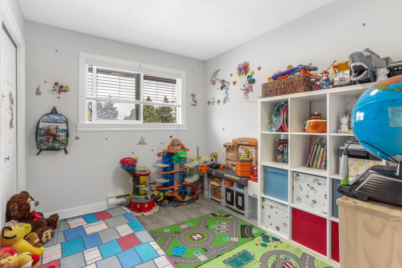 Listing Image 12