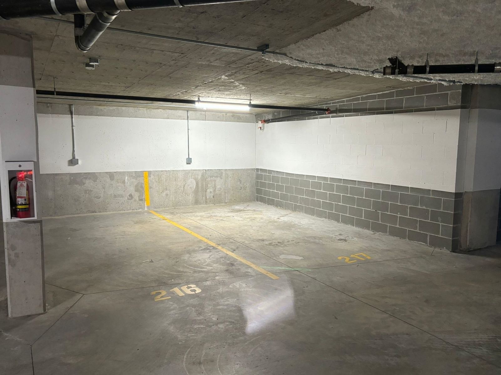 Listing Image 17