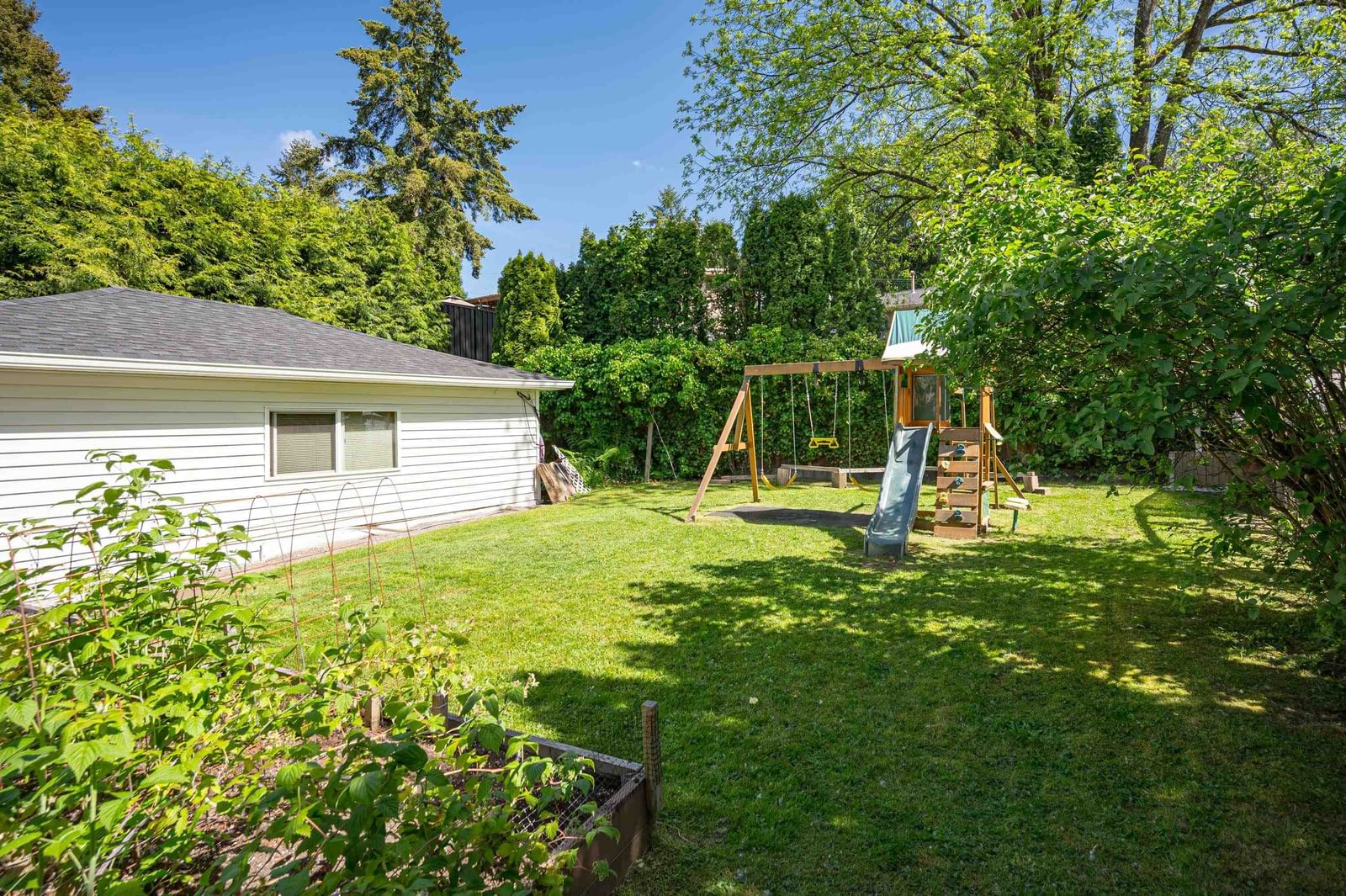 Listing Image 37
