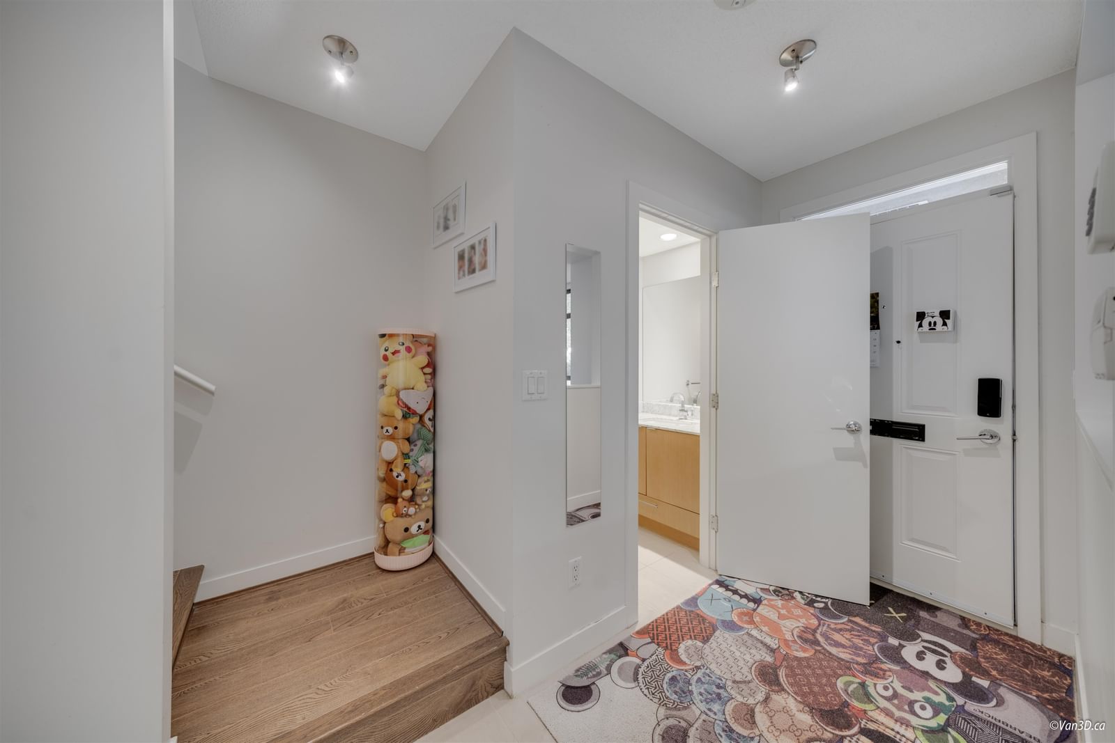 Listing Image 14
