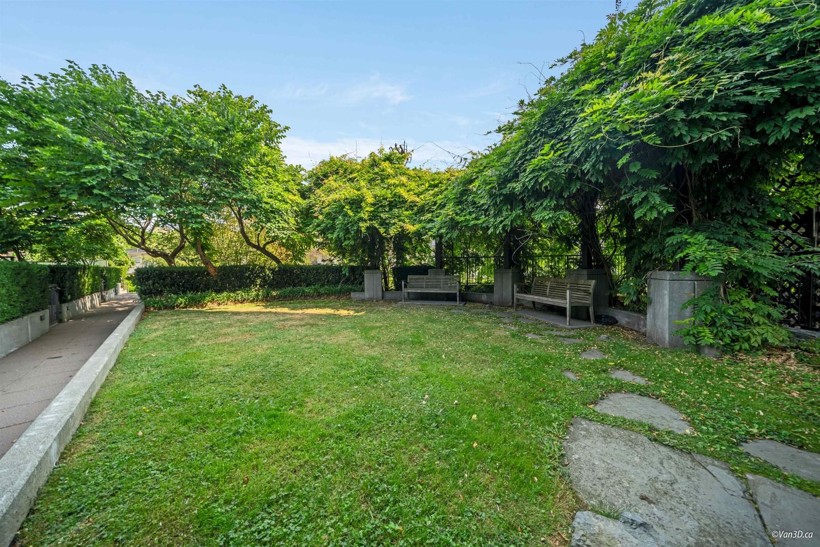Listing Image 33