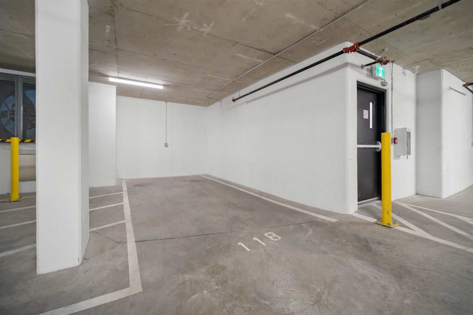Listing Image 22