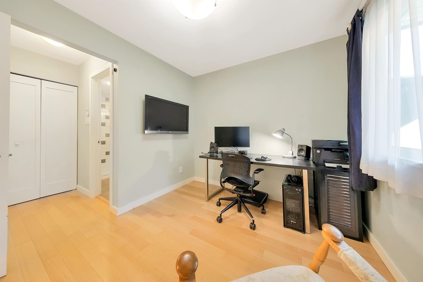 Listing Image 22