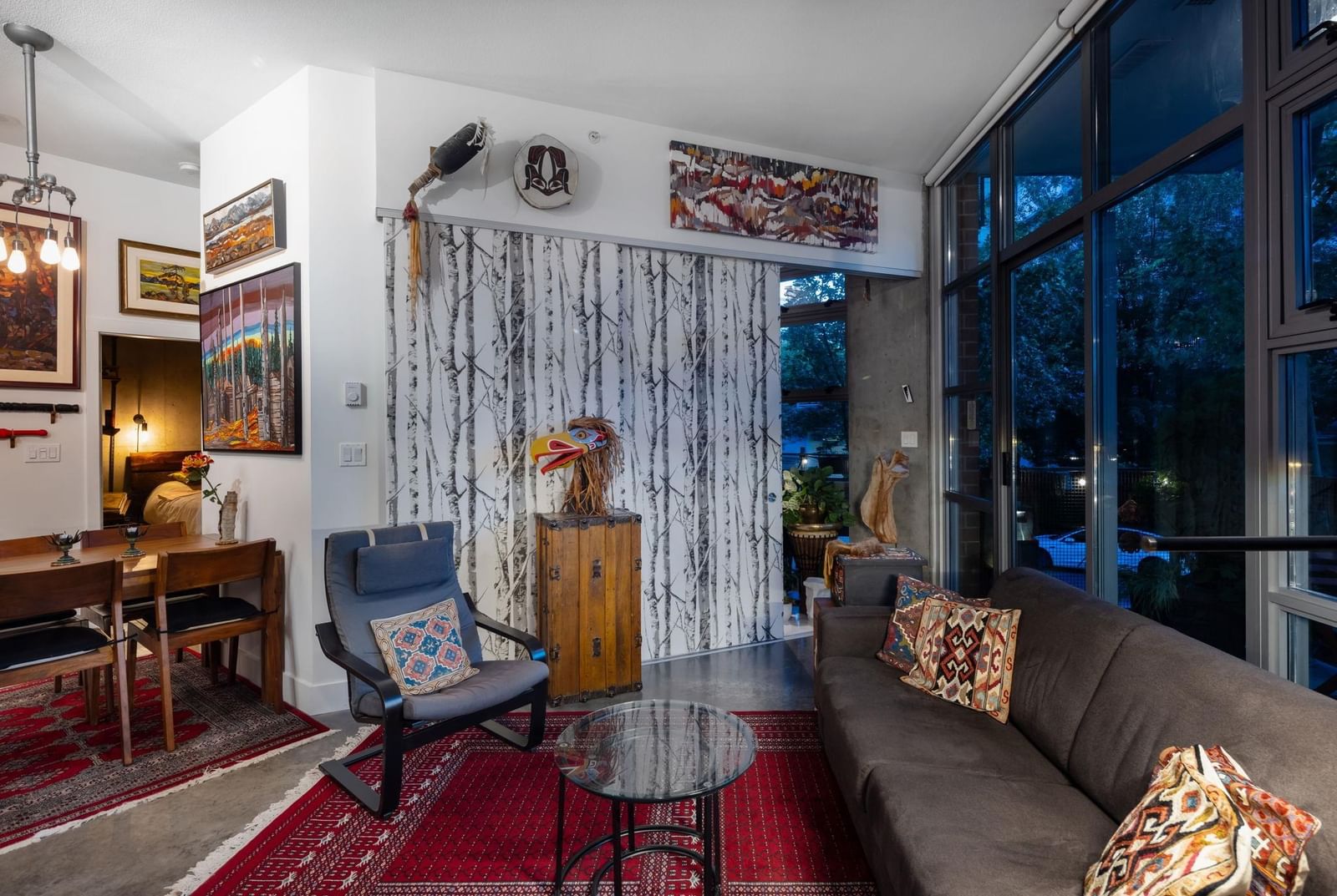 Listing Image 11