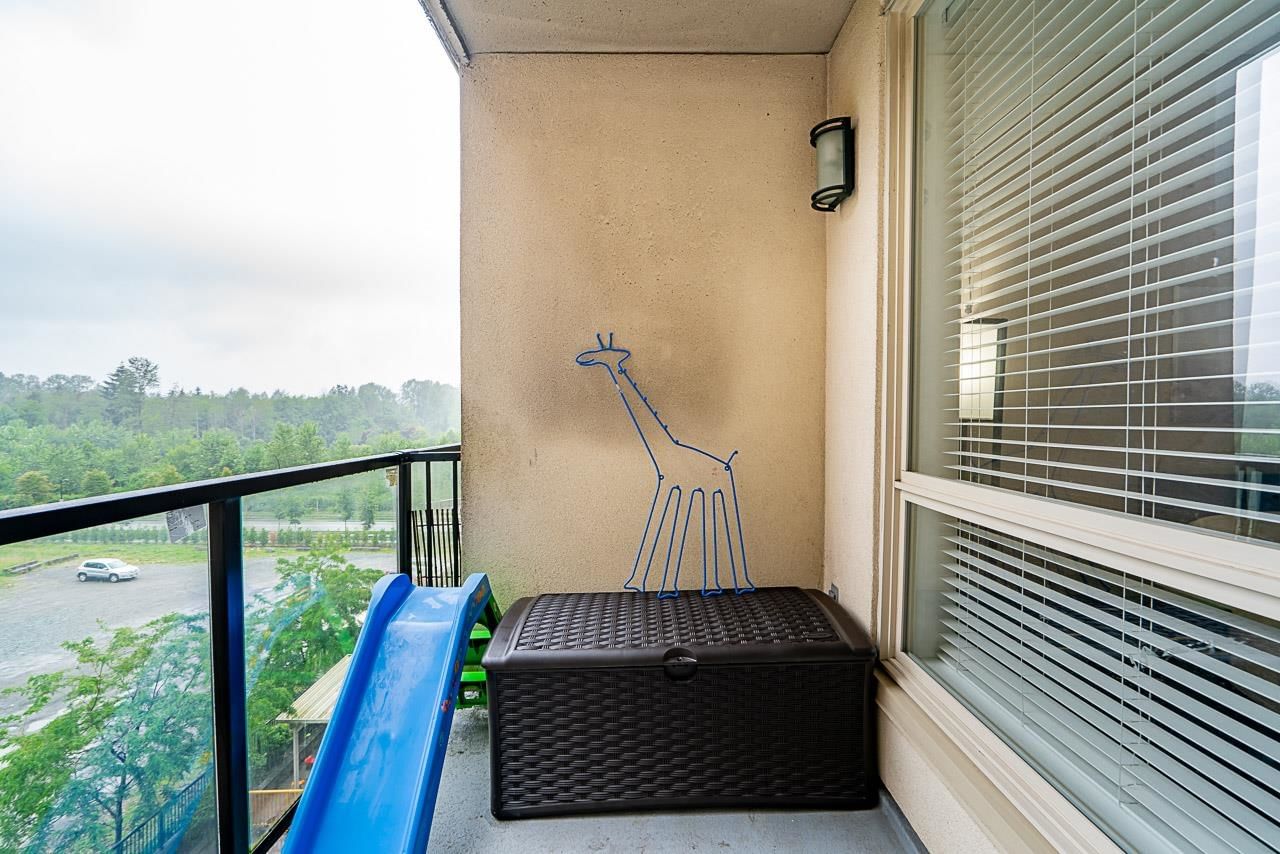Listing Image 17