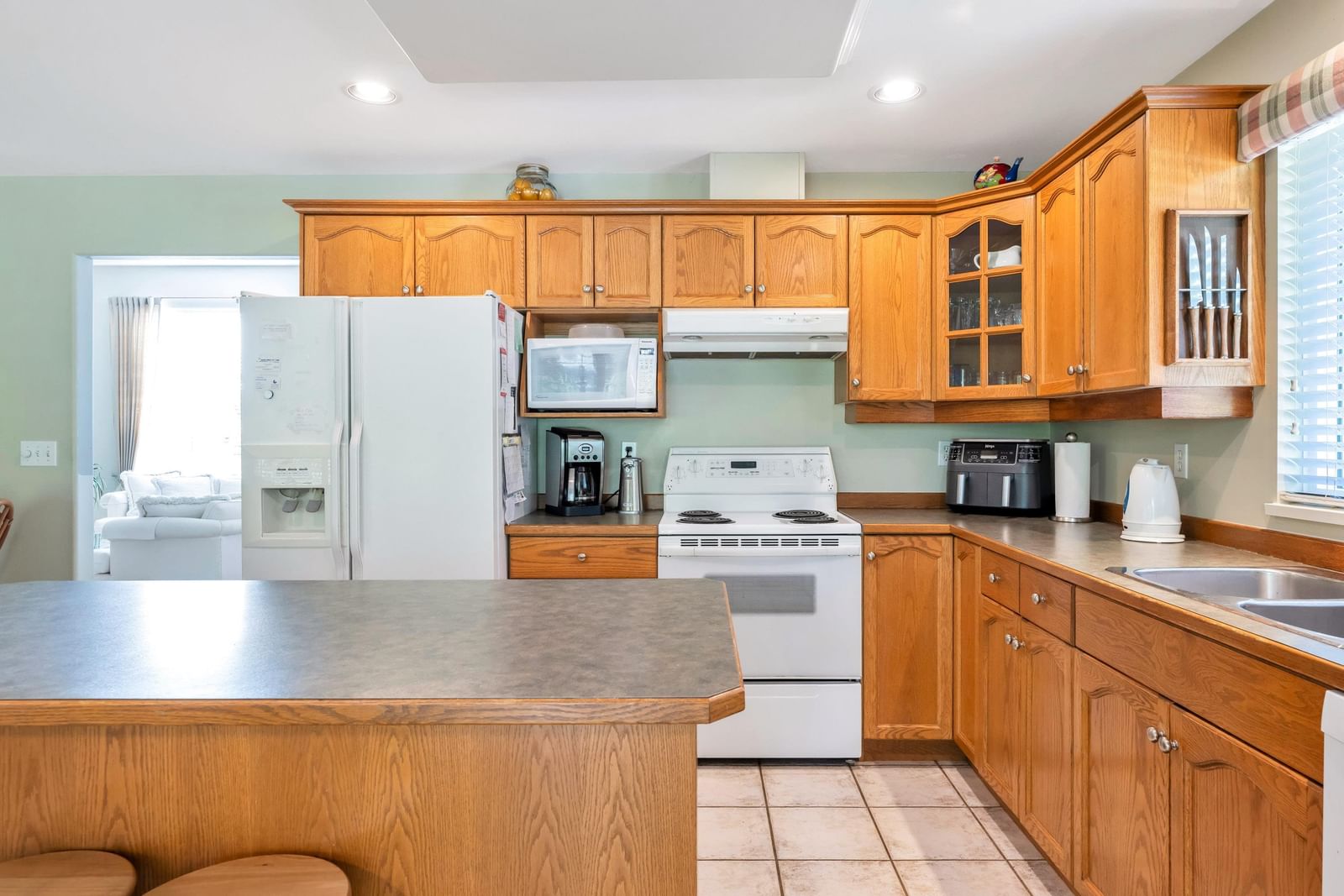 Listing Image 14