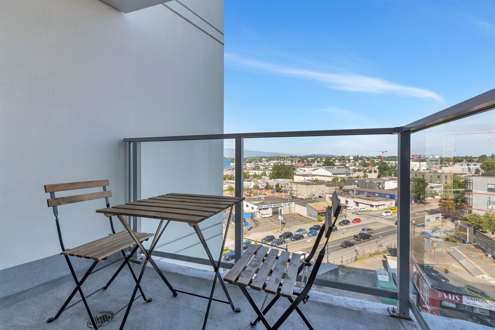 Listing Image 12