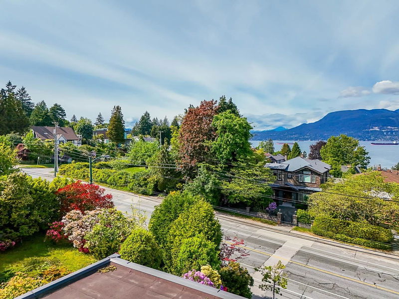 4570 4th Avenue W, Vancouver, British Columbia (MLS R2920971)